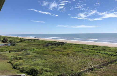 Port Bolivar House | 2 Story Upscale Beachfront House With unobstructed Beach Views from every room.