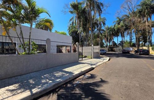 Foz do Iguacu House | 2 suítes e 2 quartos bairro tranquilo prox centro