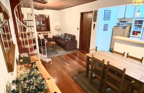 Campos do Jordao House | 2-suite apartment with fireplace in Campos de Jodão, just 3 km from the city center