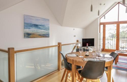 West Looe Apartment | 2 The Creekside