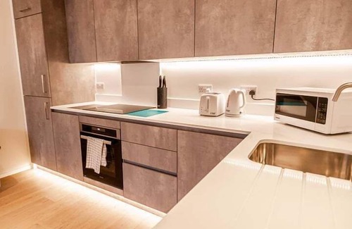 St Leonards-On-Sea Apartment | 2 The Hideaway (2mins from the beach)