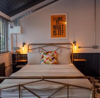 Lyme Regis Apartment | 2 The Old Canteen, Two Minute Walk To Beach