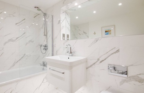 Dartmouth Apartment | 2 The Sail Loft - Two Bedroom Apartment, Sleeps 4