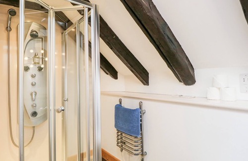 Hunspow Cottage | 2 THURDISTOFT FARM COTTAGE, pet friendly, with open fire in Thurso