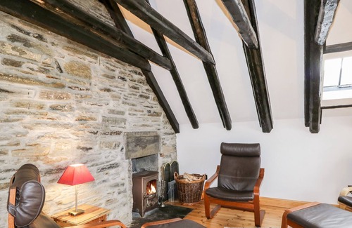 Hunspow Cottage | 2 THURDISTOFT FARM COTTAGE, pet friendly, with open fire in Thurso