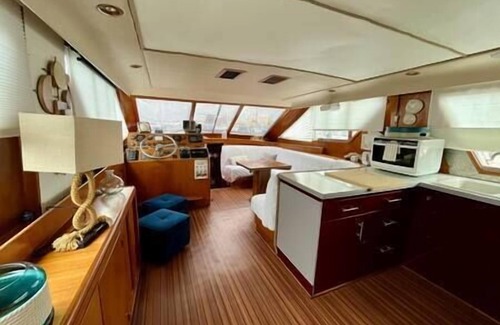 Sete Boat Rental | 2 to 8 berth yacht facing Mont Saint-Clair