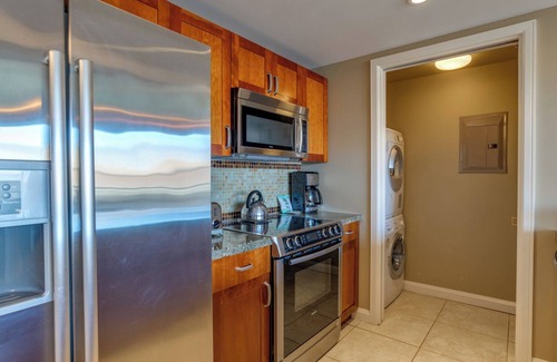Kaanapali Hotel | 2 Units, 1 Bedroom Resort View at Honua Kai Resort & Spa