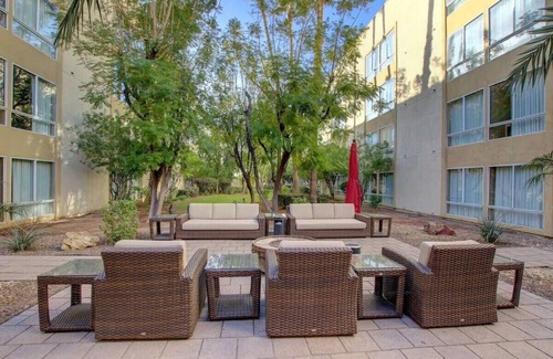 Laughlin House | 2 Units Close to Big Bend of the Colorado! Outdoor Pool, Pets Allowed!