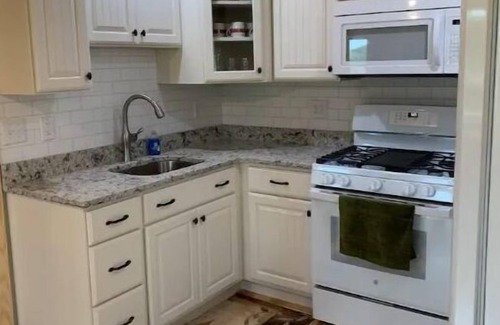 Beaver Dams House | 2 Valley View Family Farm Apartment