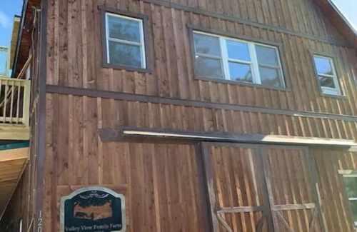 Beaver Dams House | 2 Valley View Family Farm Apartment