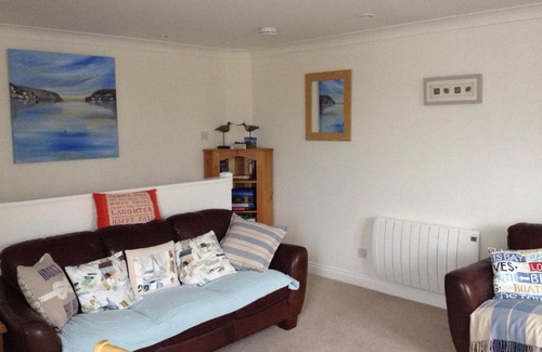 Hope-Cove House | 2 West Park Mews