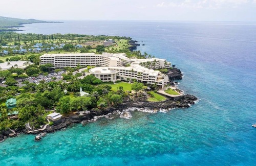 Keauhou House | 2 x Club Oceanfront 2 Double Beds at Outrigger Kona Resort and Spa