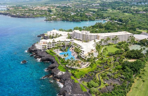 Keauhou House | 2 x Club Oceanfront 2 Double Beds at Outrigger Kona Resort and Spa