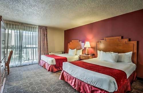 Laughlin Hotel | 2 x Santa Fe Queen Non Smoking Unit at Edgewater Casino Resort