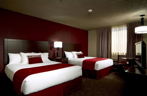 Laughlin Hotel | 2 x Sedona River View Queen Non Smoking Room at Edgewater Casino Resort