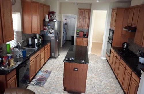 Missouri City House | 2 x Twin beds - close to NRG Medical Center Galleria MD Anderson