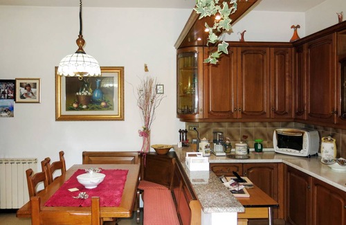 Casoli Apartment | 200 m² Apartment ∙ 3 bedrooms ∙ 5 guests