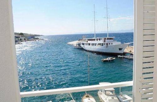 Milna (Brac) Cabin | 20 m² Private room ∙ 1 bedroom ∙ 2 guests