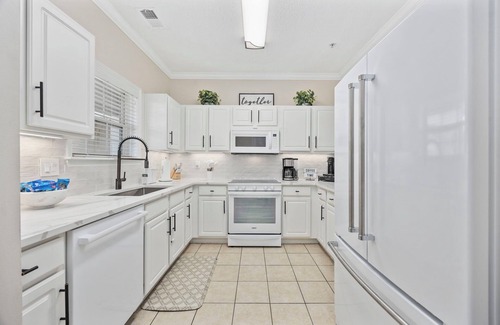 North Myrtle Beach Villa | 20% OFF 9/20–9/27! Elegant Pet-Friendly Fall Retreat – Reserve Today!
