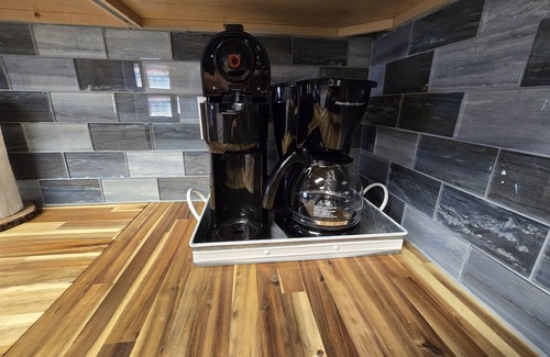 Dandridge Cabin | 20% OFF Book by 9/30 Lake Access-Boat Ramp-Hot Tub