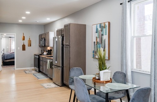 South Park Cottage | 20% OFF Hickory Hideaway! Next to UD! 2 Bed!1 Bath