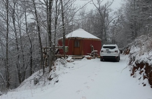 Marble Cottage | 20' Yurt with views , Like a hotel room in the mountains