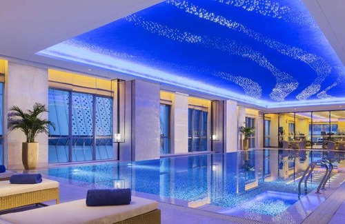 Rencheng District Hotel | 200 m² Hotel ∙ 2 bedrooms ∙ 127 guests