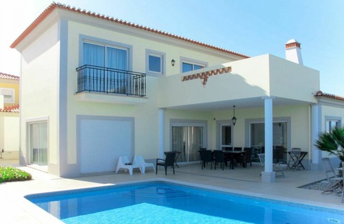 Praia del Rei House | 200 m² House ∙ 3 bedrooms ∙ 6 guests