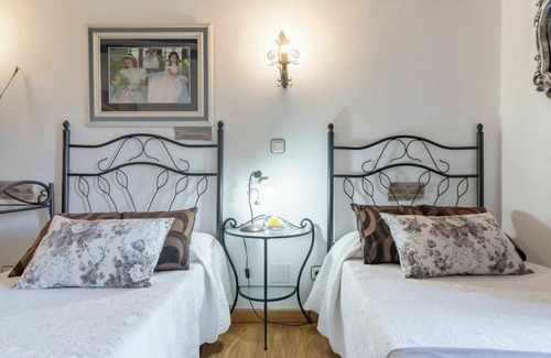 Cobijon House | 200 m² House ∙ 3 bedrooms ∙ 8 guests
