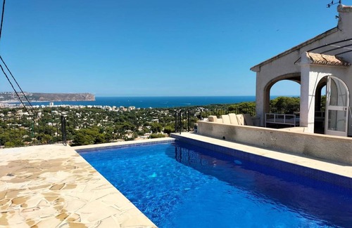 Javea House | 200 m² House ∙ 4 bedrooms ∙ 9 guests