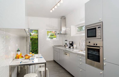 Cascais House | 200 m² House ∙ 5 bedrooms ∙ 11 guests