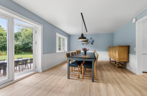 Varde Municipality House | 200 m² House ∙ 5 bedrooms ∙ 12 guests