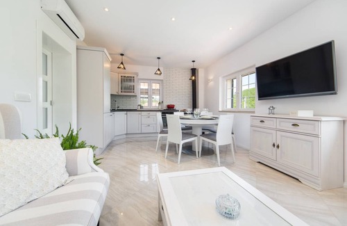 Cista Provo Villa | 200 m² Villa ∙ 3 bedrooms ∙ 6 guests