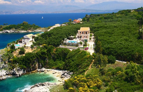 Kassiopi Villa | 200 m² Villa ∙ 4 bedrooms ∙ 8 guests