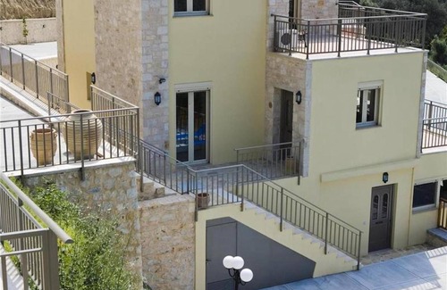Adele Villa | 200 m² Villa ∙ 4 bedrooms ∙ 8 guests