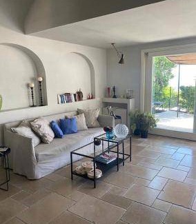 Capri Villa | 200 m² Villa ∙ 3 bedrooms ∙ 5 guests