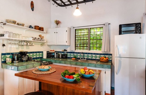 Junquillal House | 200 steps from the beach! Private 3BR Pool AC Wifi