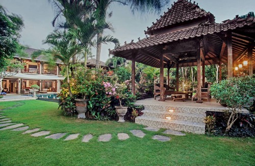 Berawa Villa | 2000 m² Villa ∙ 4 bedrooms ∙ 8 guests