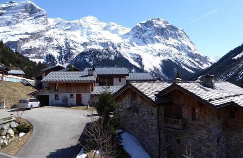 Pralognan-la-Vanoise Apartment | 200m from ski slopes, 2nd floor, tv, ski locker, 50m², Pralognan-la-Vanoise