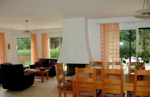 Saint-Gildas-de-Rhuys House | 200m from the ocean near town and trade, very quiet residential area