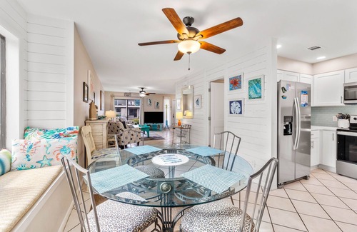 Miramar Beach House | ⭐200yds to Beach-Pool-Pretty Updates-Multiple Balconies-2BR Gulf Winds East #35⭐