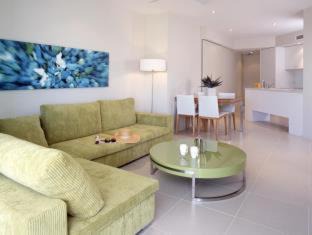 Cairns North Resort | 201 Lake Street