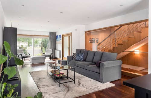 Valpedre House | 202 m² House ∙ 3 bedrooms ∙ 6 guests