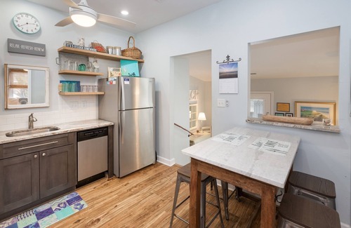 Isle of Palms Condo | #202 "Top O' the Stairs" 2Br/1Ba, Pet Friendly