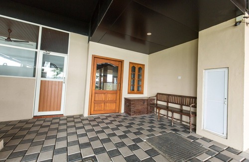 Kochi House | 203 DOUBLE ROOM WITH QUEEN SIZE COT