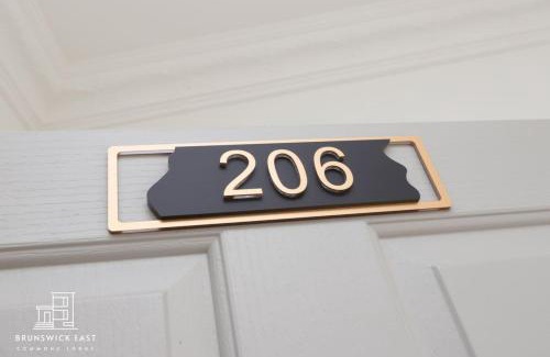 Brunswick East Hotel | 206 Modern King BR with Fast WiFi - Brunswick East
