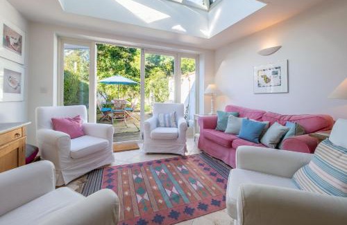 Aldeburgh House | 207 High Street