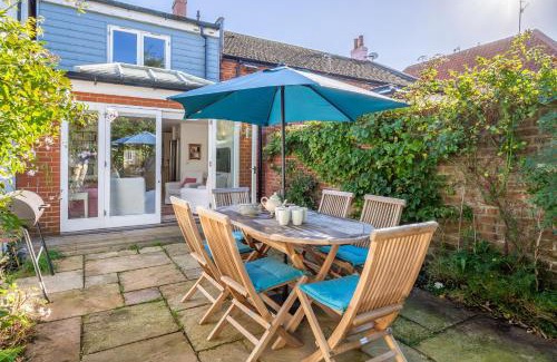 Aldeburgh House | 207 High Street
