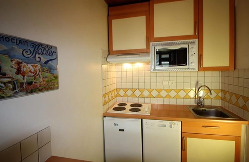 Le Lavachet Apartment | 20m from ski slopes, 1st floor, view mountain, balcony, tv, ski locker, 40m², Tignes