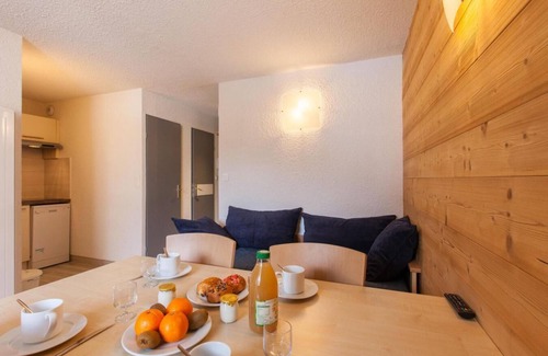 Briancon Apartment | 20m from ski slopes, 2nd floor, balcony, ski locker, 31m², Serre Chevalier